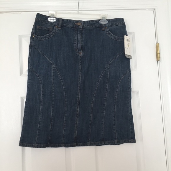 Emma James Dresses & Skirts - ❇ NWT ❇ Emma James Gored Denim A-line Skirt
